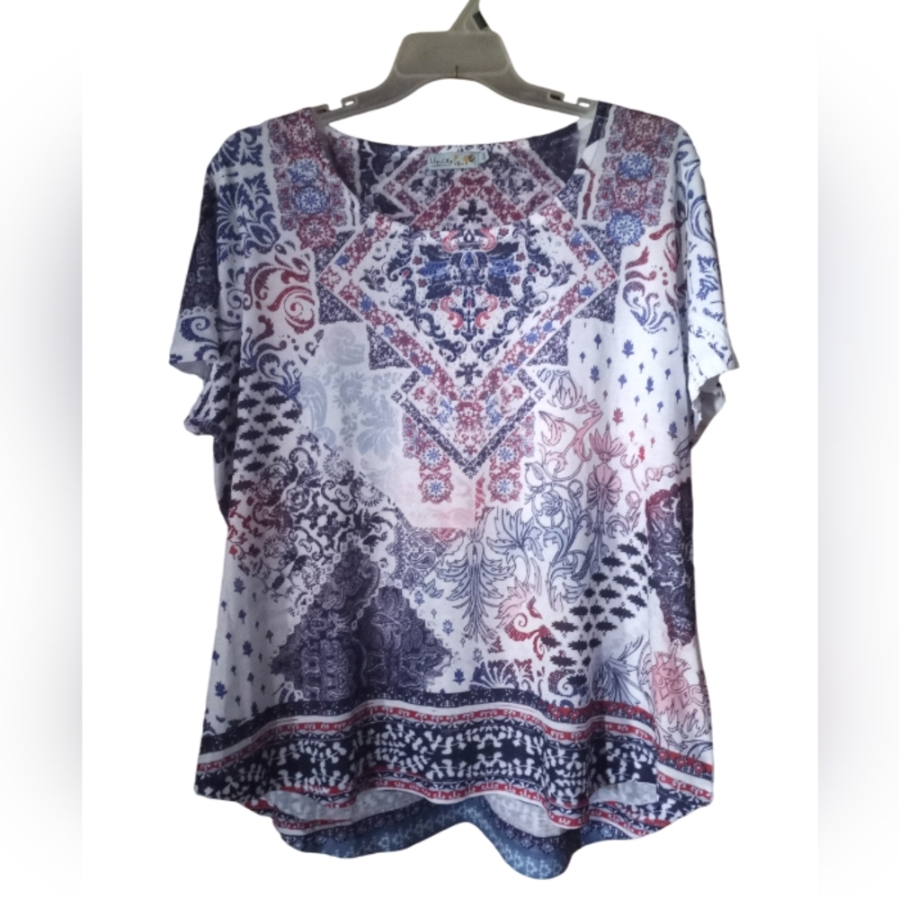 Unity World Wear Plus Hi-low Top Floral Paisley Size 3X